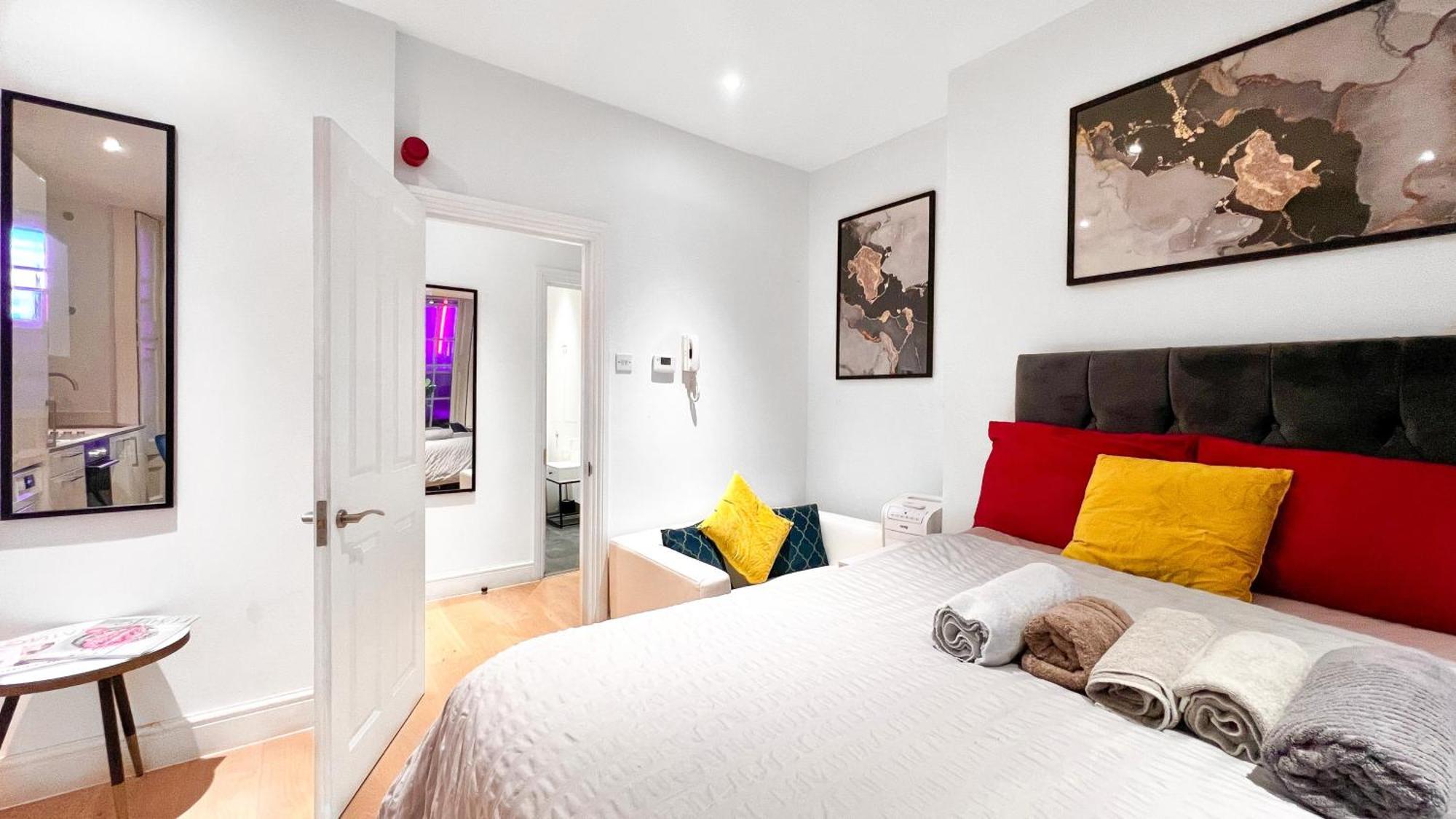 Mayfair Studio By Oxford Street - Luxurylondonstays Bagian luar foto